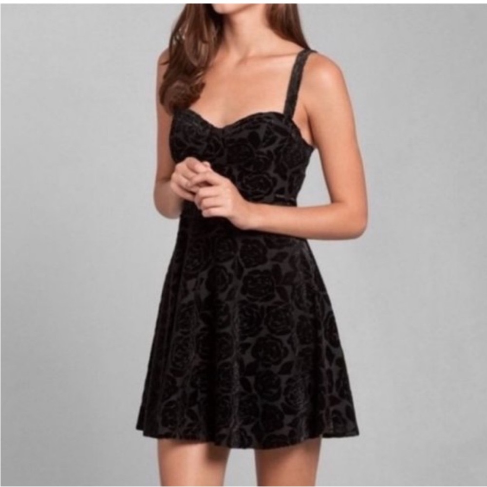 Abercrombie & Fitch Black Bustier Floral Velvet A-Line Mini Dress